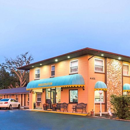 Knights Inn Kissimmee Exterior photo