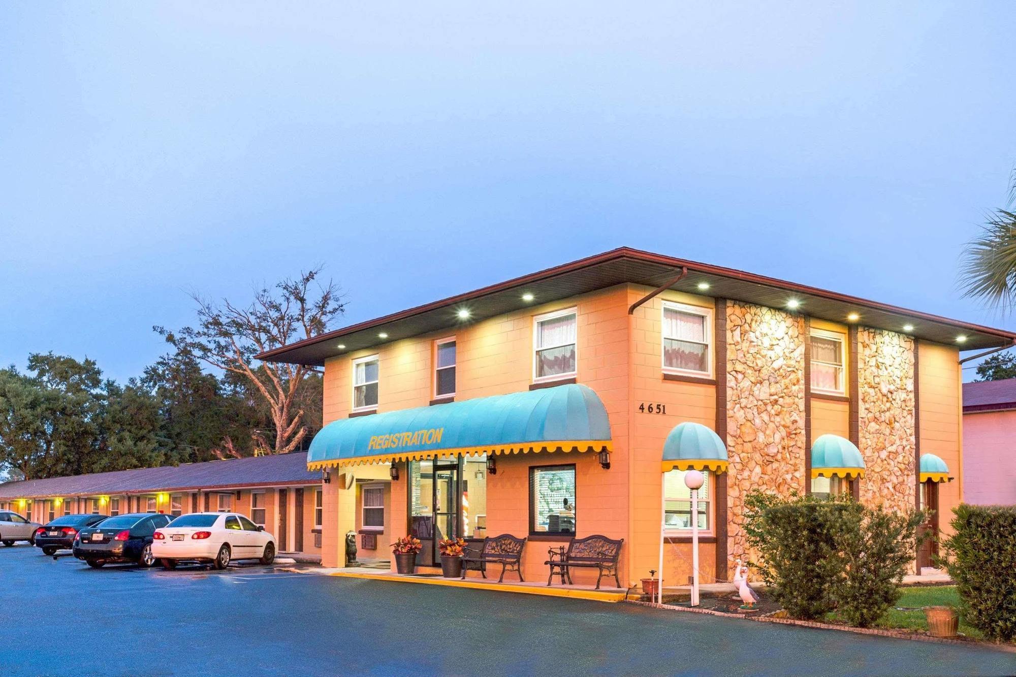 Knights Inn Kissimmee Exterior photo